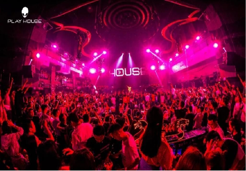 成都PLAY HOUSE酒吧